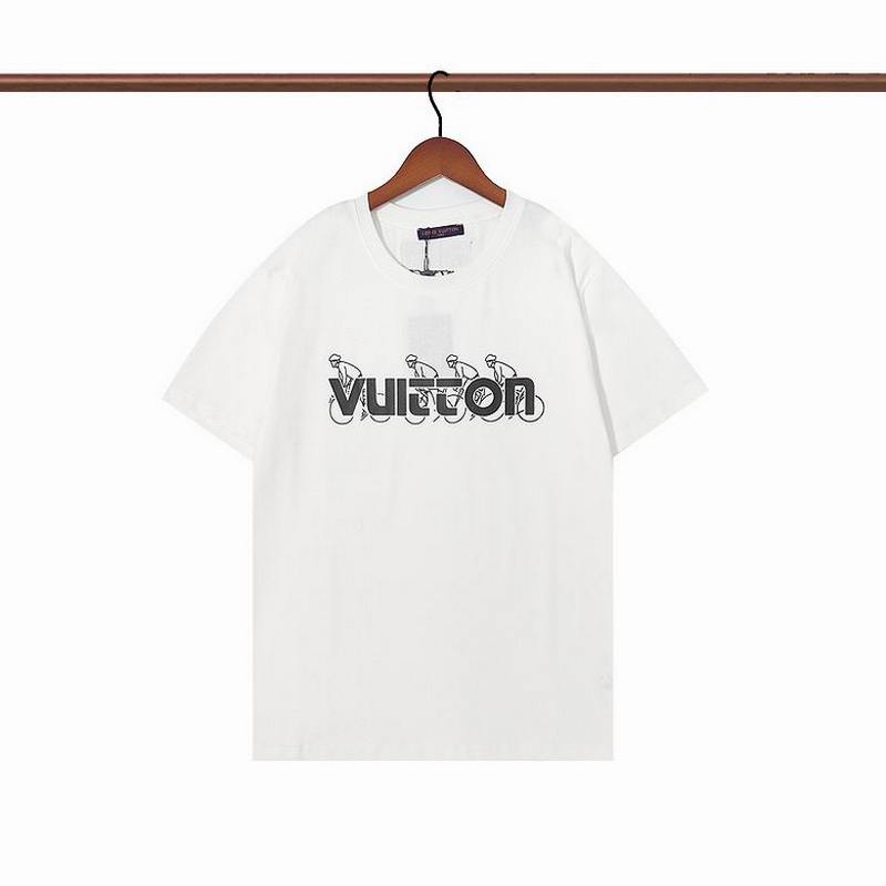 Louis Vuitton Men's T-shirts 174